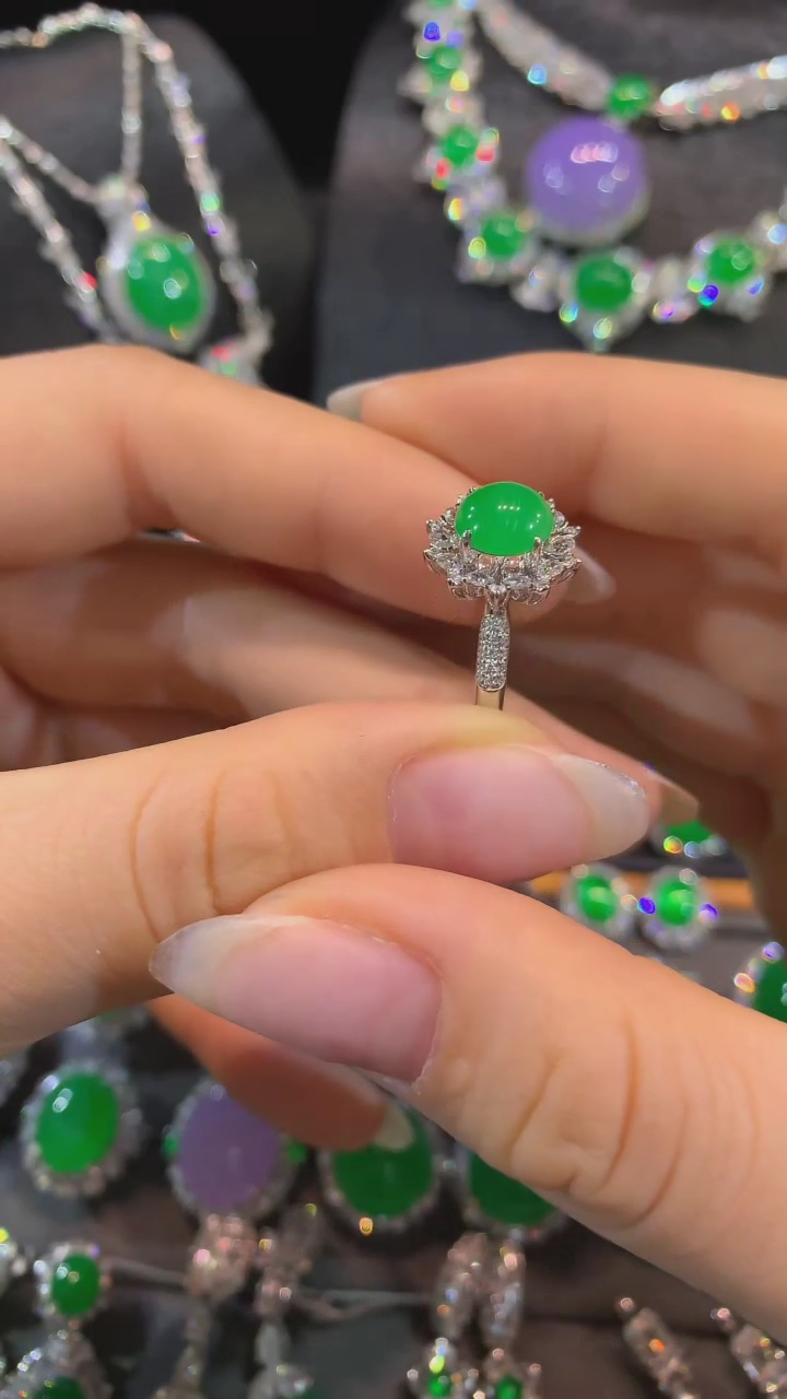 【闪购商品】翡翠戒指18K金镶嵌戒指