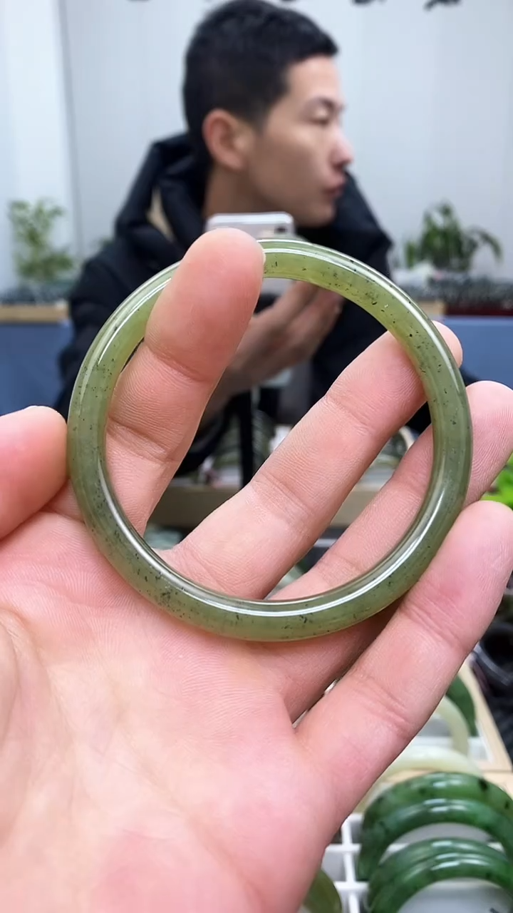 【闪购商品】和田玉手镯未镶嵌61.6