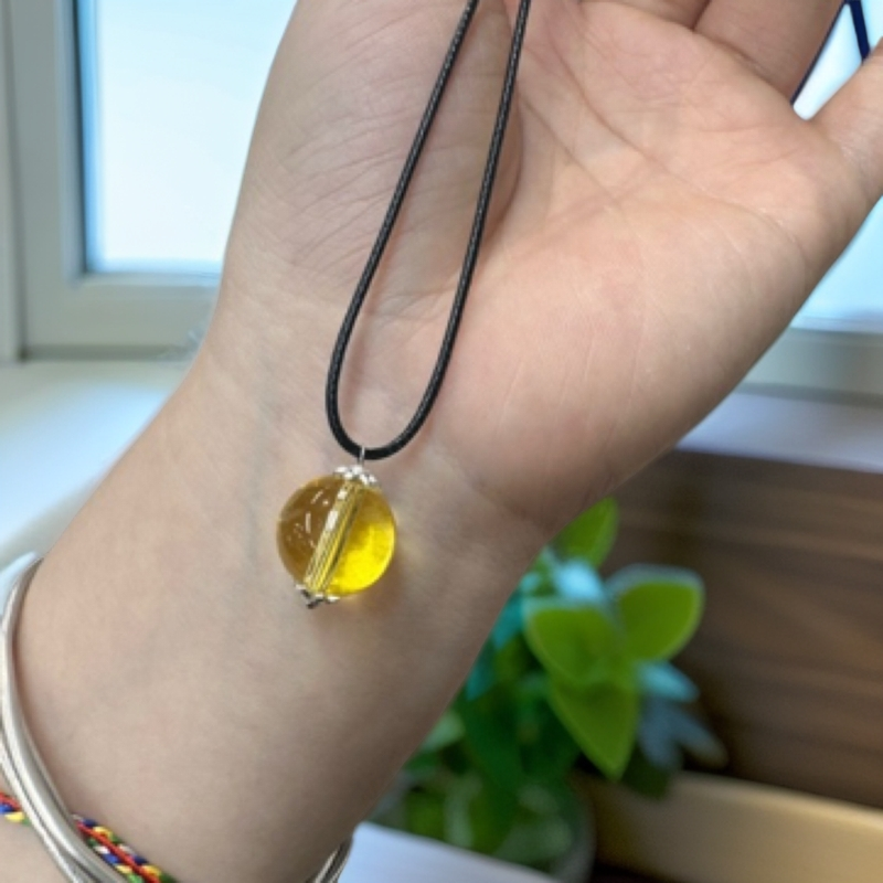 福利款净体黄水卡14毫米路路通吊坠