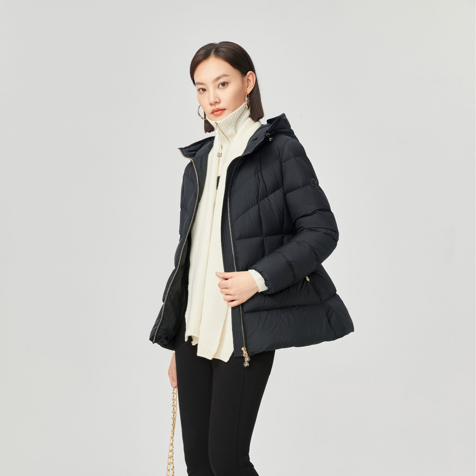 【小蛮腰大白鹅】娜尔思羽绒服女款休闲女士连帽保暖冬季NR00681W0