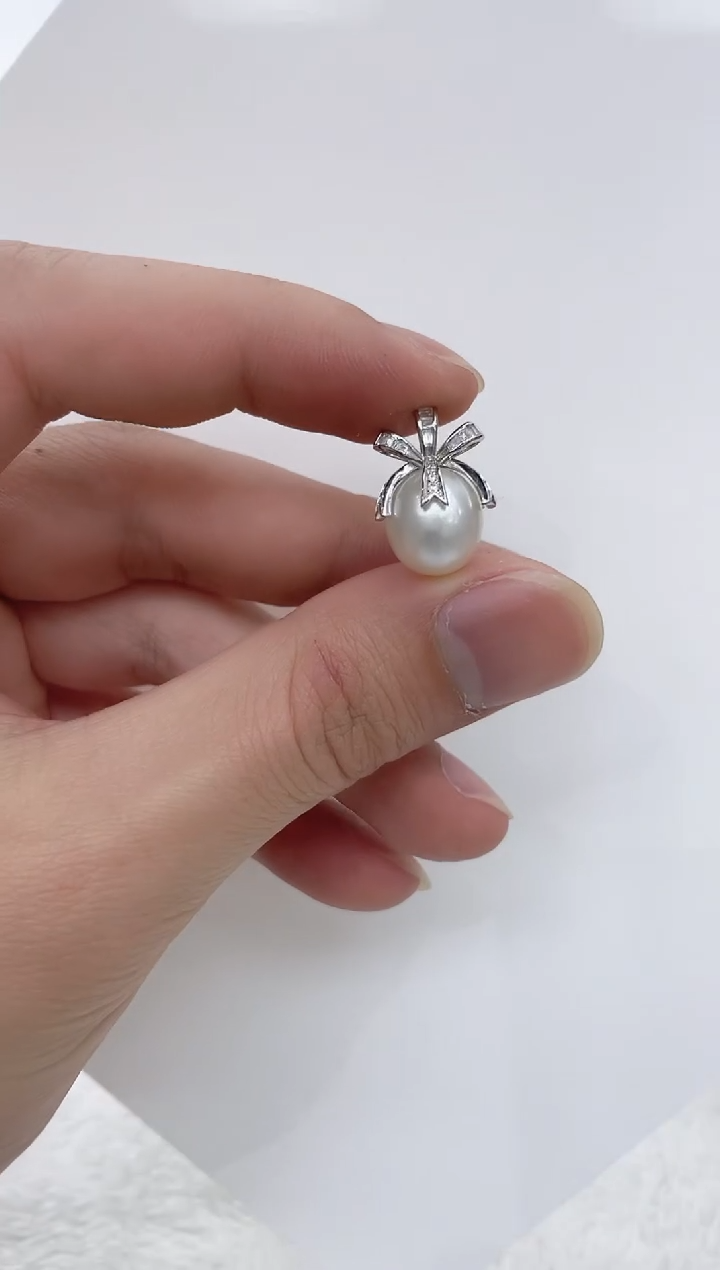 【闪购商品】海水珍珠吊坠(不含链)银S925镶嵌海水珍珠吊坠