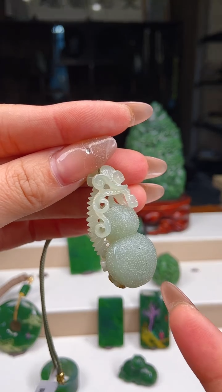 【闪购商品】和田玉挂件未镶嵌1