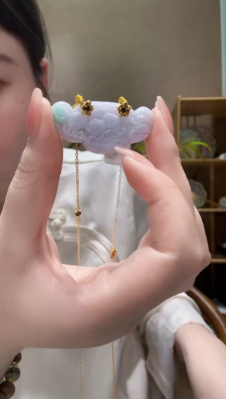 翡翠未镶嵌颈饰吊坠