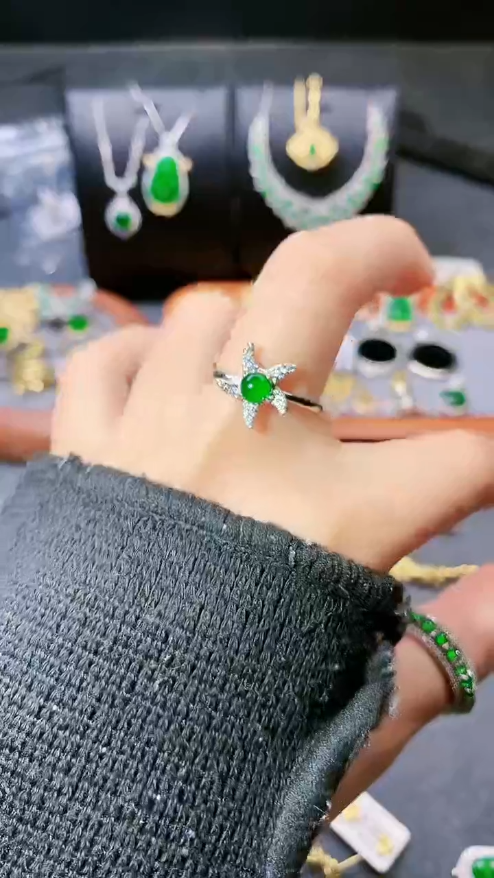 【闪购商品】翡翠戒指银S925镶嵌戒指