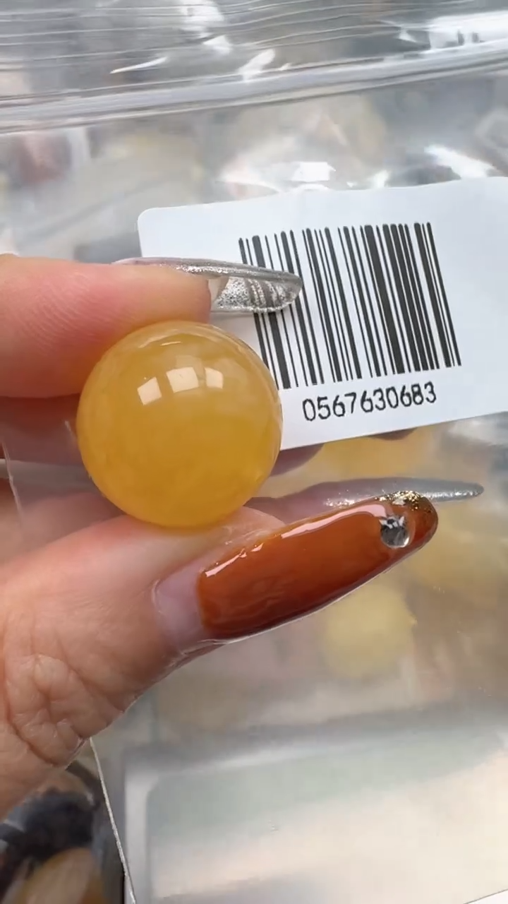 裸石琥珀未镶嵌如图