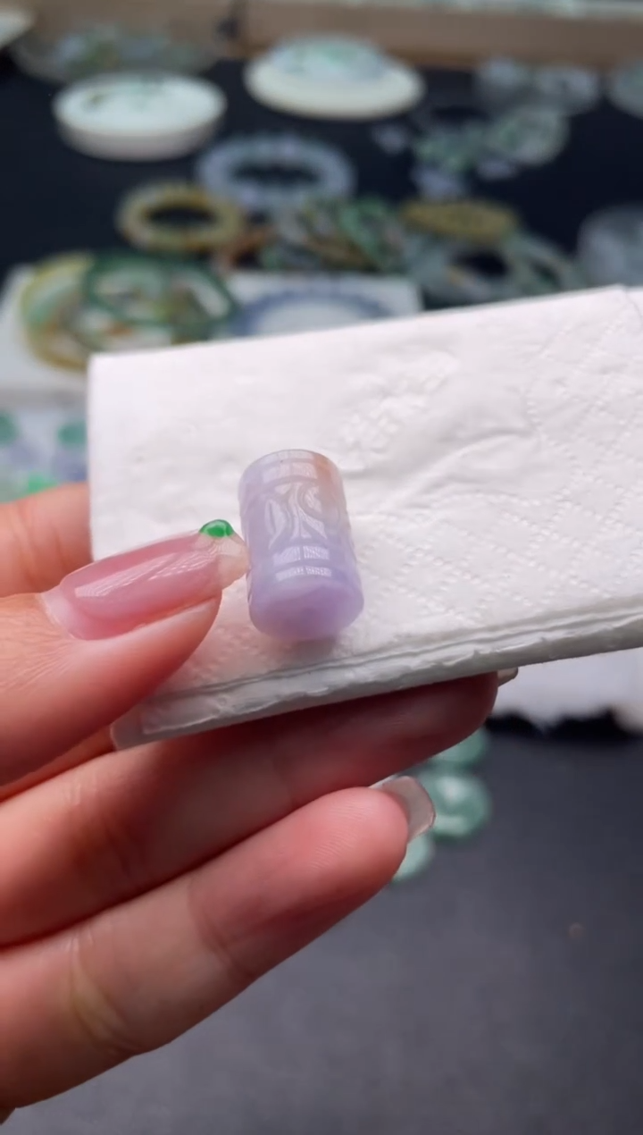 【闪购商品】翡翠未镶嵌颈饰啊A235