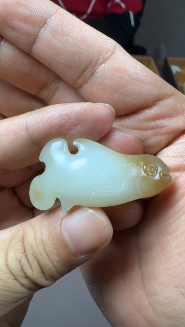 颈饰未镶嵌和田玉苦*啡1