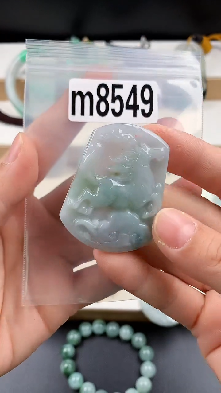 颈饰未镶嵌翡翠天然翡翠吊坠挂件