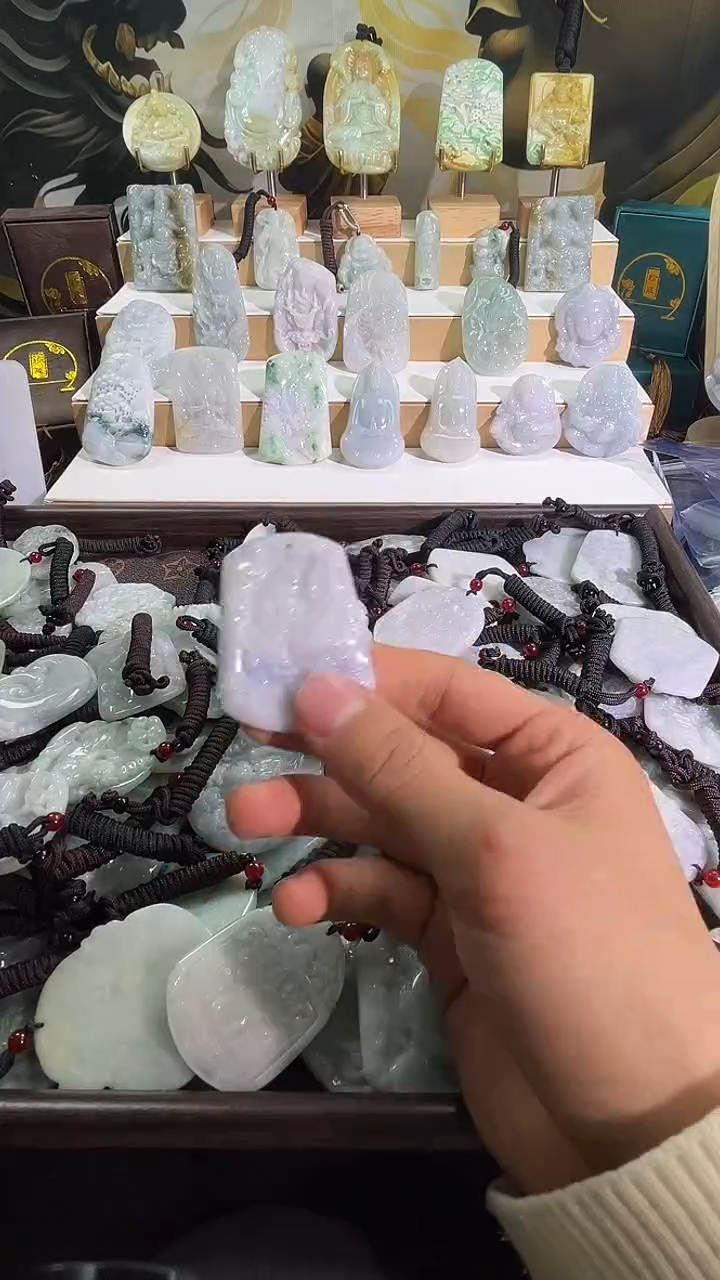 颈饰未镶嵌翡翠冷***.12/2    110