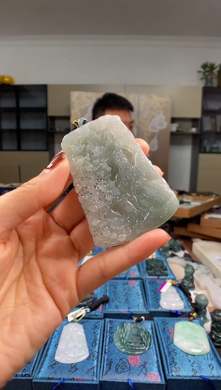 颈饰未镶嵌翡翠多样性发其一