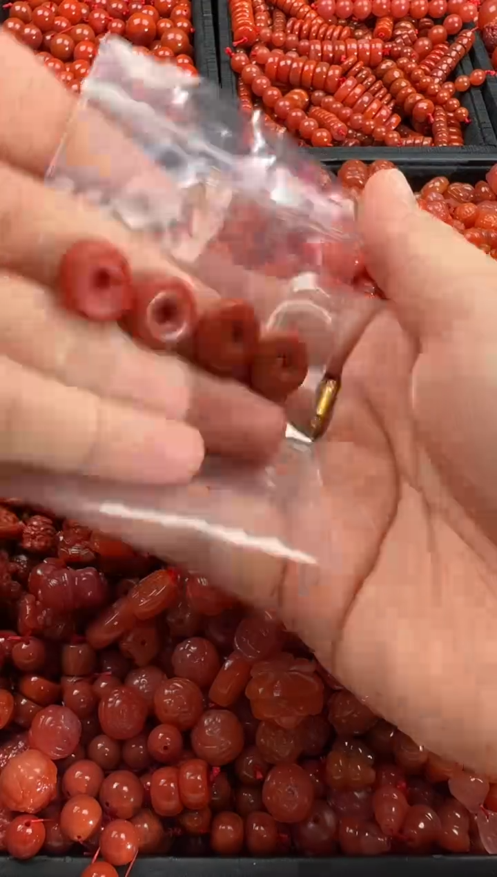 【闪购商品】南红玛瑙颈饰未镶嵌2