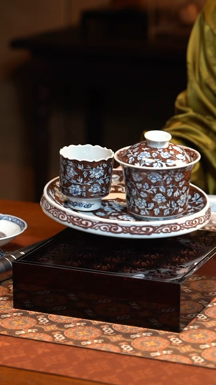 【闪购商品】L元邑青花混底釉里红牡丹花口杯三件套