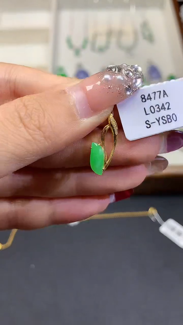 【闪购商品】翡翠18K金镶嵌吊坠(不含链)L0342多样性发其一