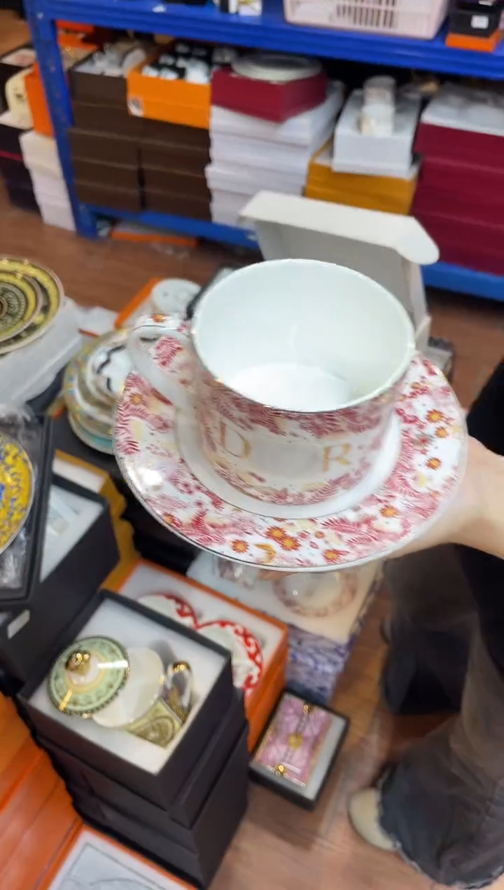 杯鸿辉家品牌瓷器，京东包邮！