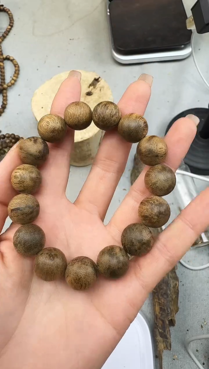 沉香手串1519沉香老料圆珠单圈多样性发一