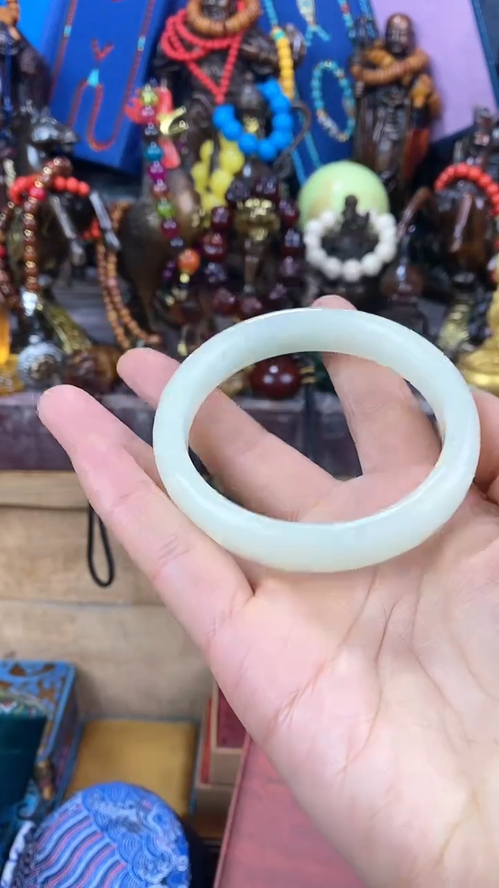 【闪购商品】和田玉（糖玉）挂件未镶嵌猪妹精品专属链接