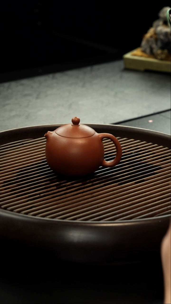 茶壶紫砂朱泥  河豚西施壶 