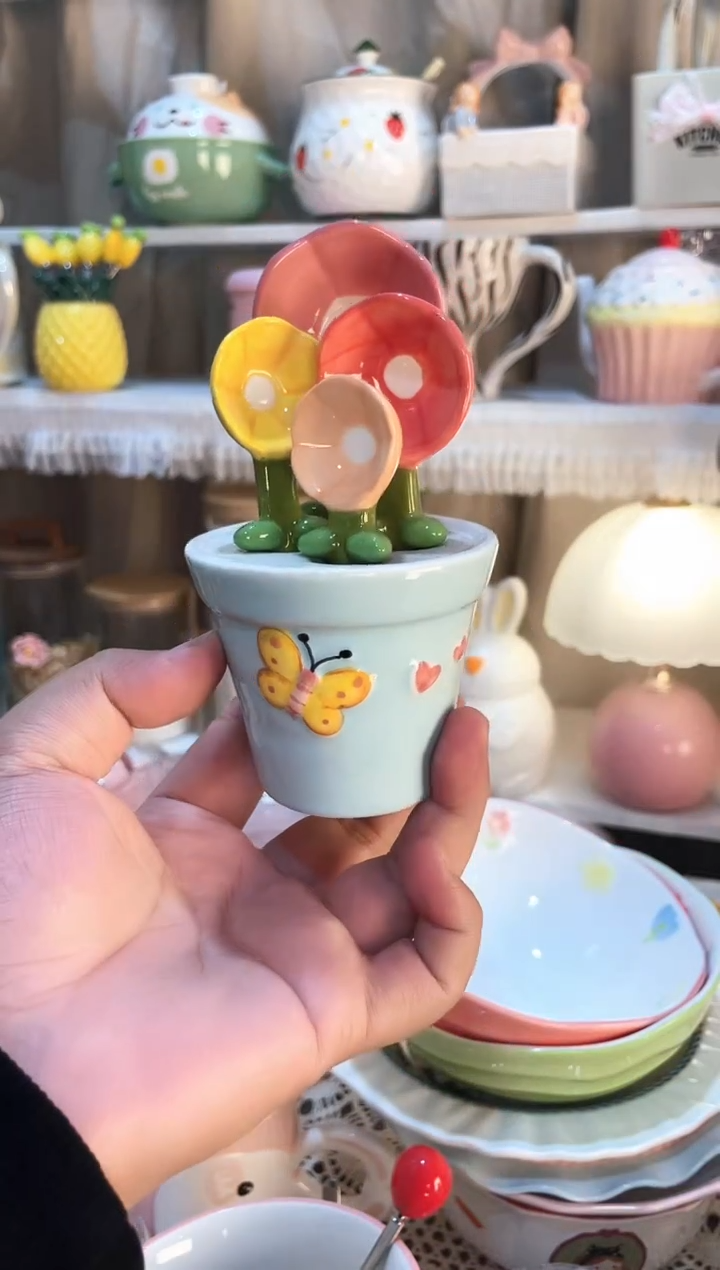 【闪购商品】瓷片花花勺质量好发货快放心拍