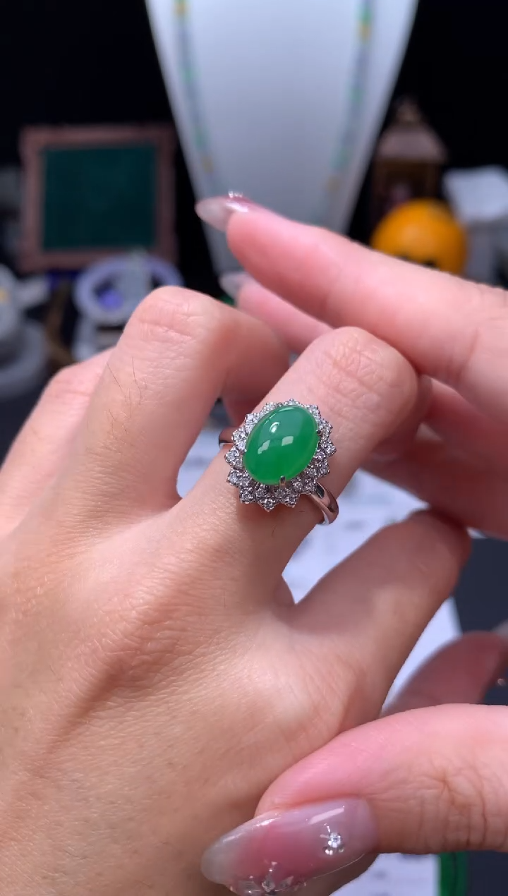 18K金镶嵌定制翡翠48小时鉴赏期 退货不扣服务费