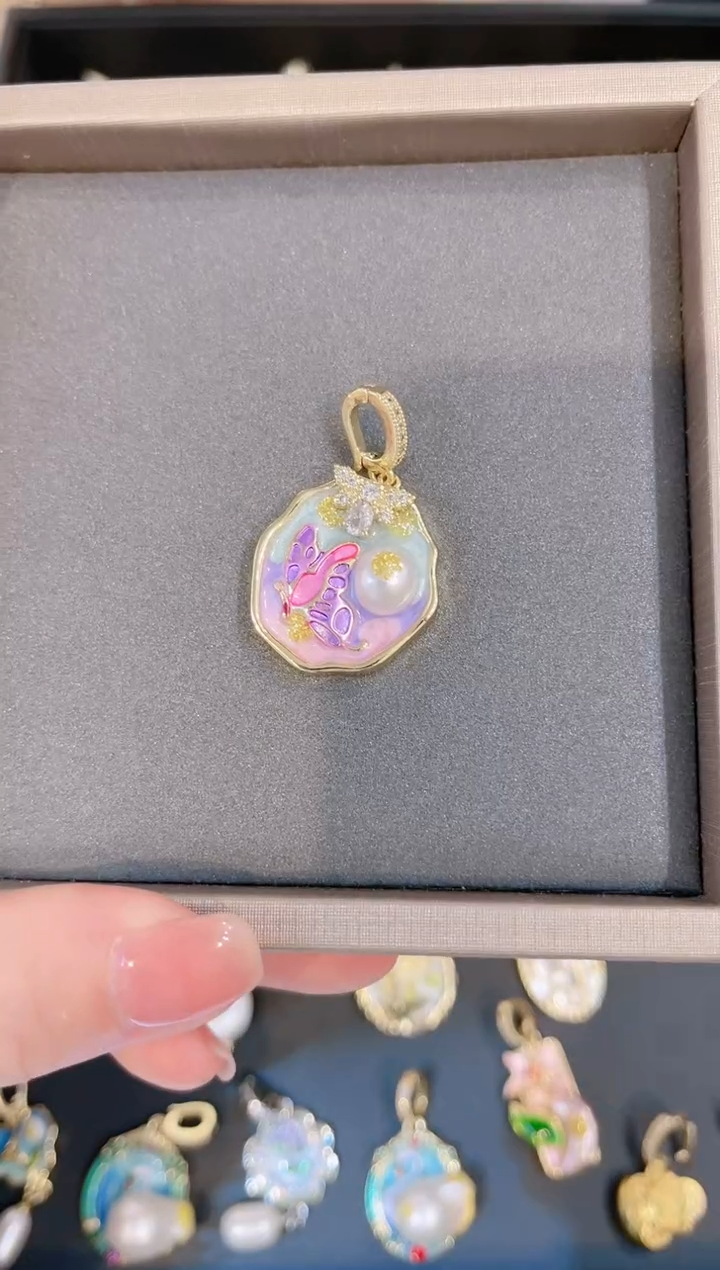 【闪购商品】淡水珍珠颈饰合金吊坠