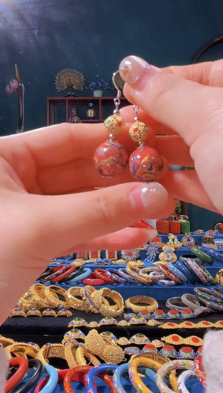 【闪购商品】犀皮漆耳环粉蓝色