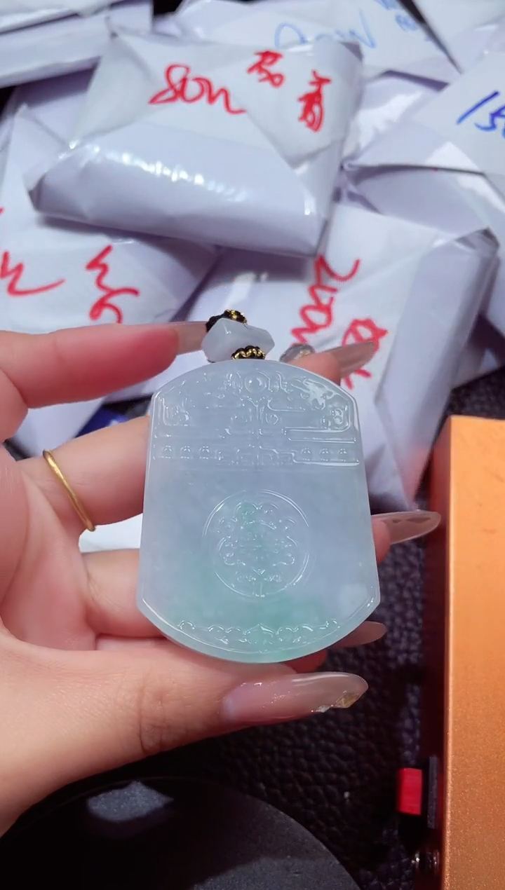 颈饰未镶嵌翡翠00000
