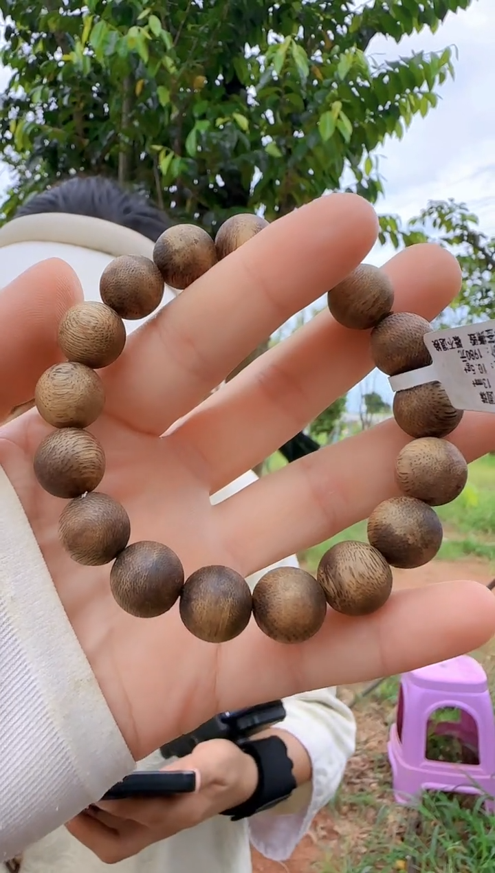 手串沉香海南红骨凹身奇楠老料1.3单圈多样性发一