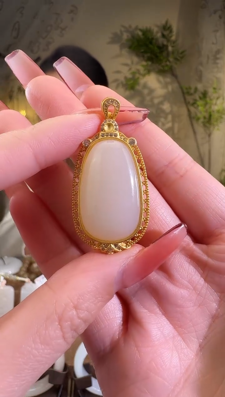 【闪购商品】和田玉颈饰银S925镶嵌无事牌吊坠