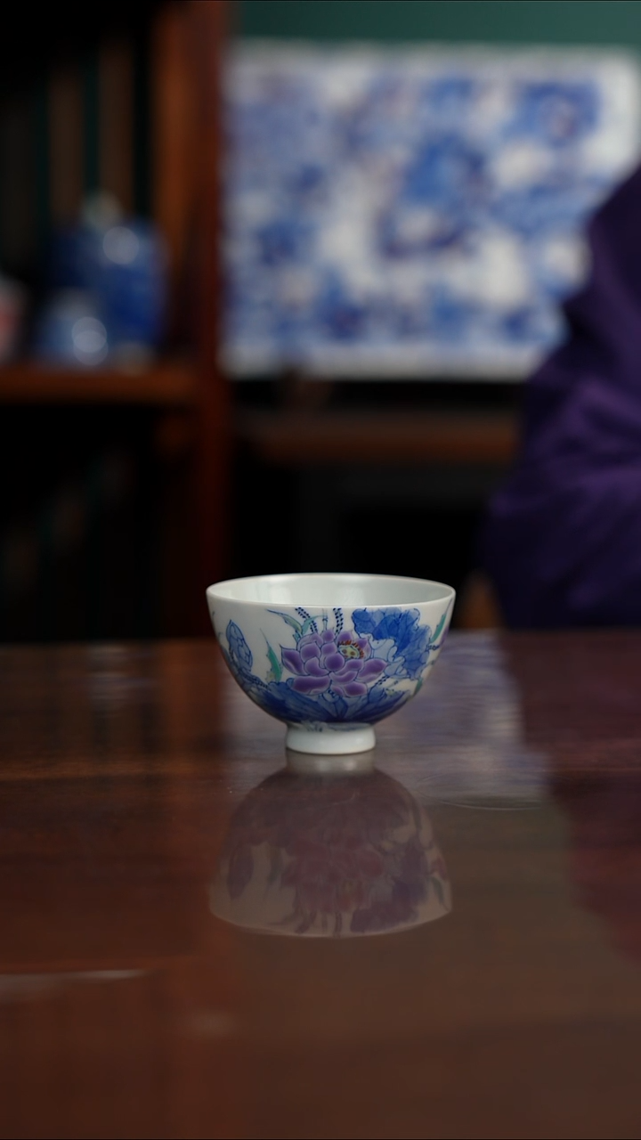 空山明月 新斗彩 荷花