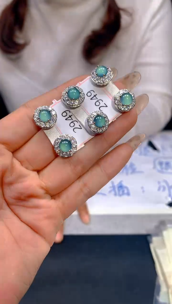 【闪购商品】定制翡翠未镶嵌91定制翡翠 多样性发货（发其一）