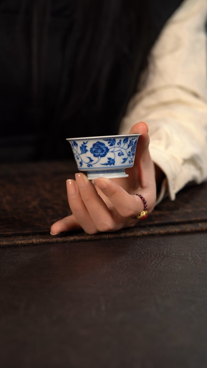 【闪购商品】杯聚澜堂缠枝牡丹马蹄杯