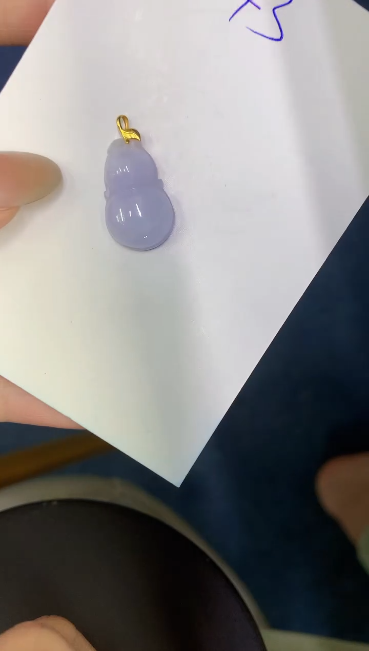 翡翠18K金镶嵌颈饰缅甸天然翡翠A货