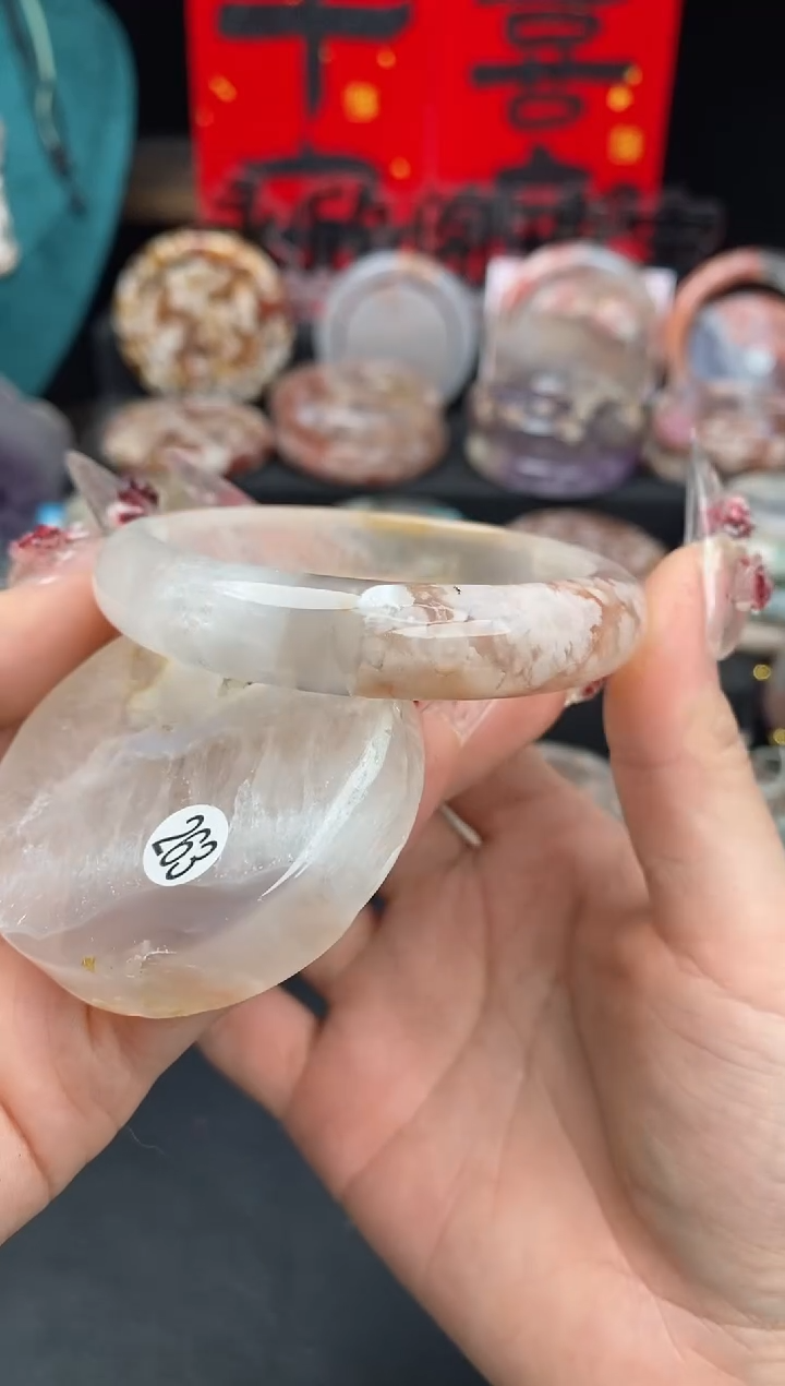 【闪购商品】石英质玉手镯（圆镯）未镶嵌56.9