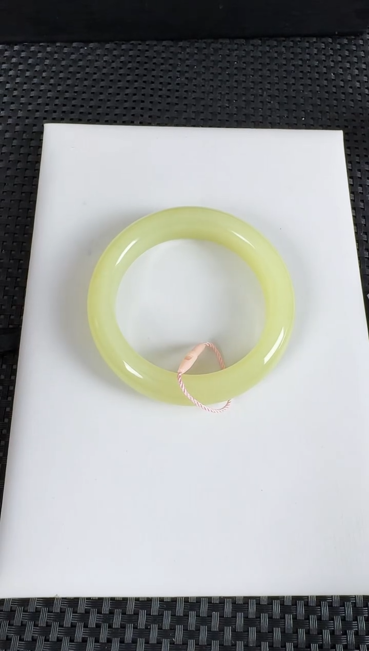 【闪购商品】和田玉手镯未镶嵌约57.5MM