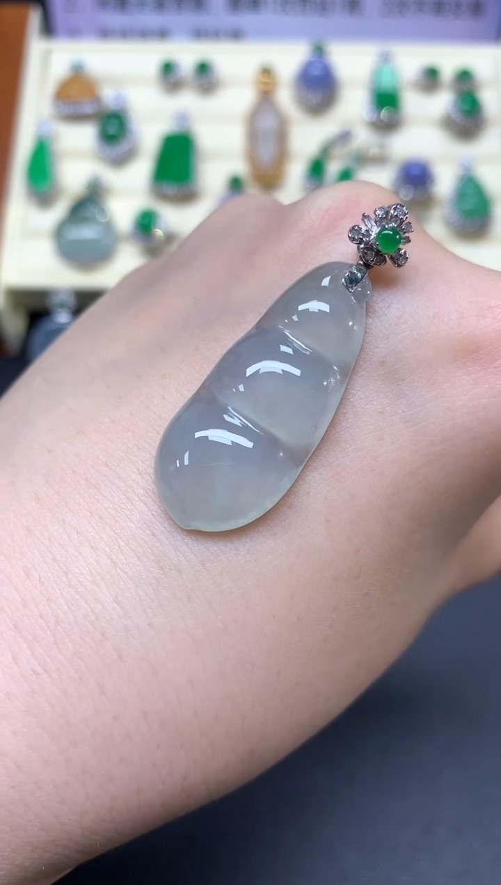 【闪购商品】翡翠吊坠(不含链)18K金镶嵌吊坠|1200+120