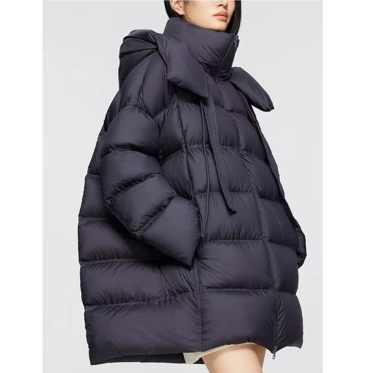 【维多利亚】新款洋气连帽飘带款设计感羽绒服A0010 8823