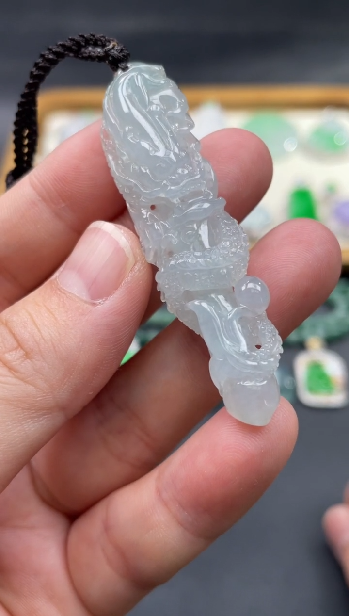 【闪购商品】翡翠颈饰未镶嵌45.........