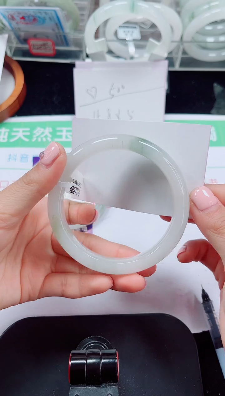 未镶嵌手镯石英质玉70-62/63