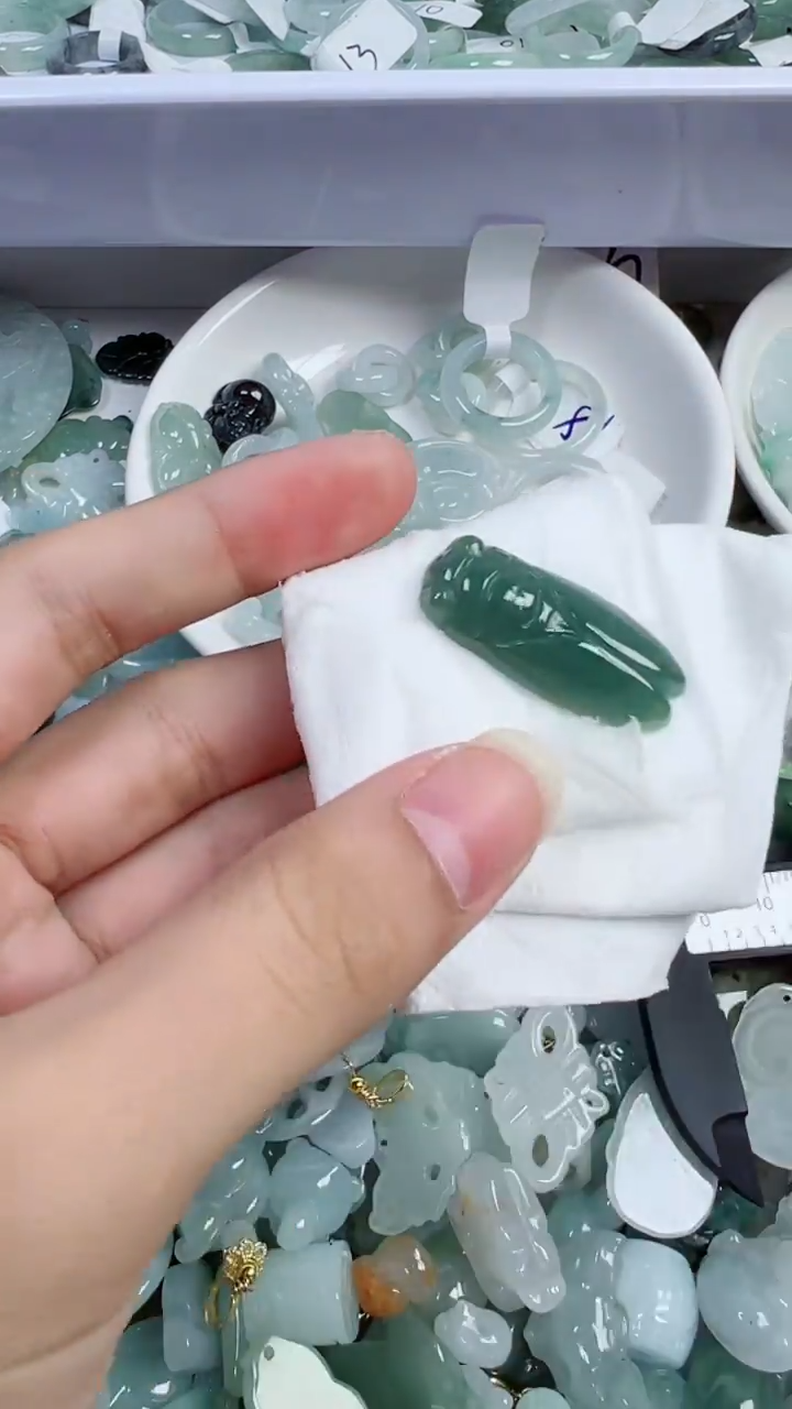 散珠翡翠1079号链接，A货翡翠