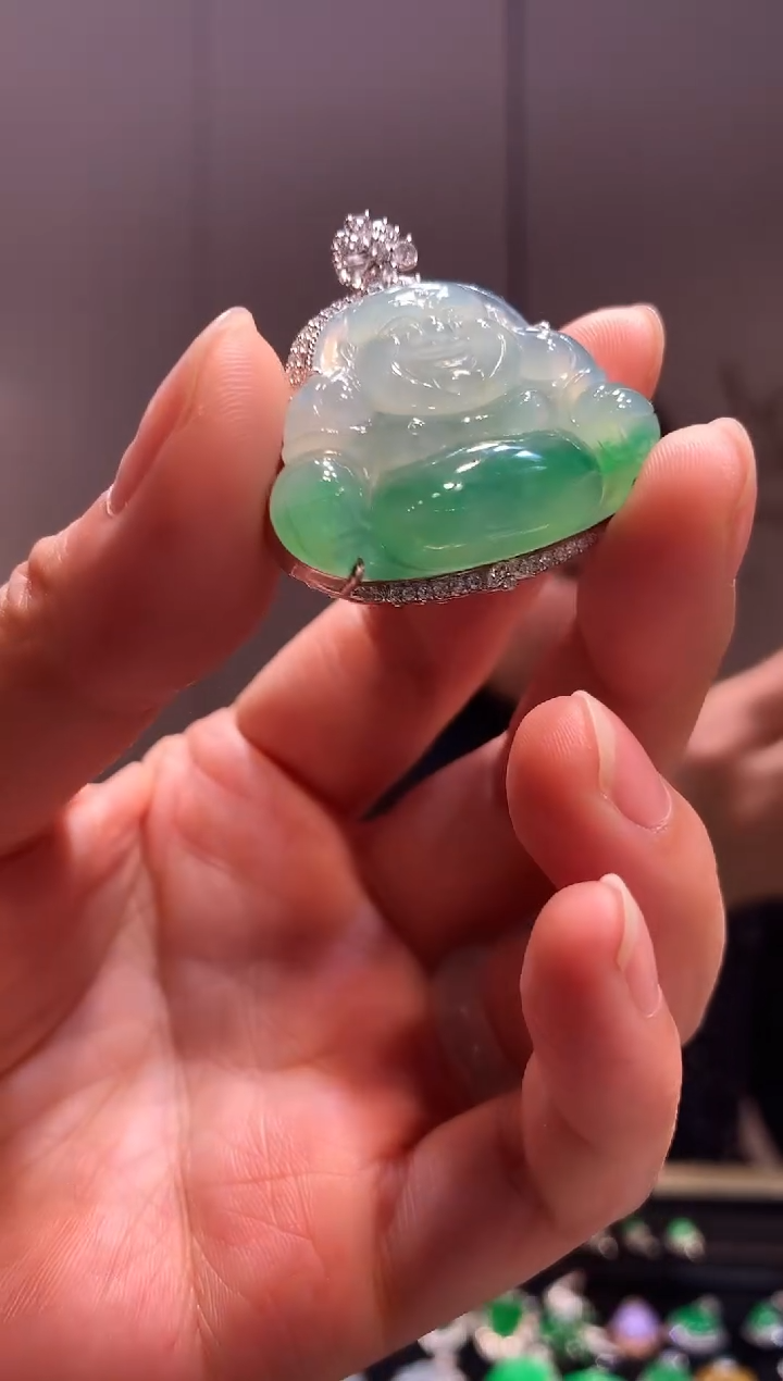 【闪购商品】翡翠吊坠(不含链)18K金镶嵌佛公