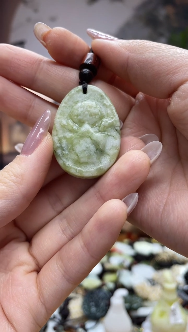 未镶嵌岫玉吊坠·