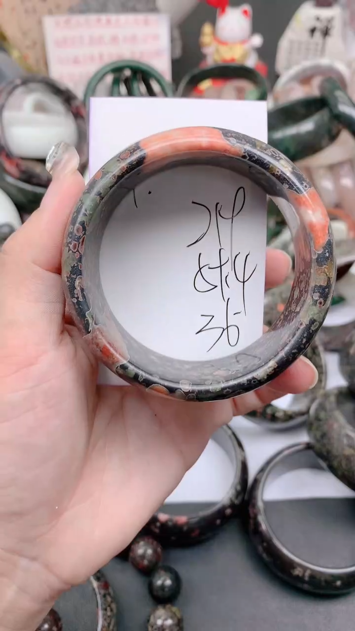 未镶嵌手镯石英质玉219