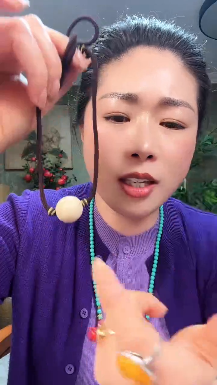 【闪购商品】树脂制品0000000T022