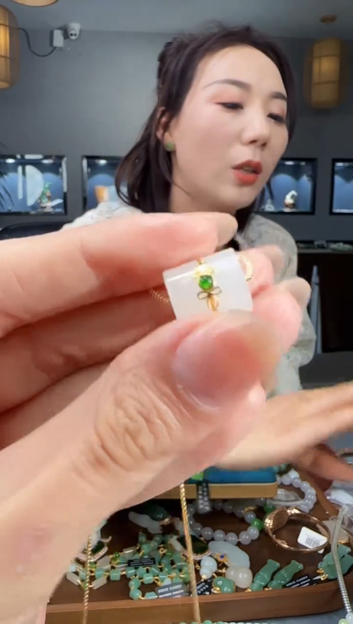 吊坠(不含链)未镶嵌和田玉1