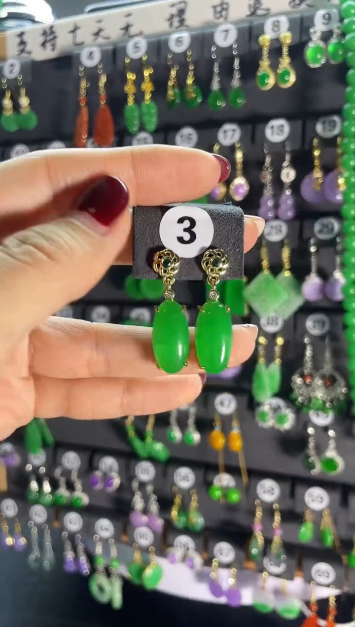 【闪购商品】翡翠耳饰银S925镶嵌3..     