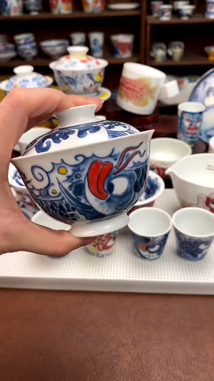 龙鱼盖碗景德镇昨明陶瓷