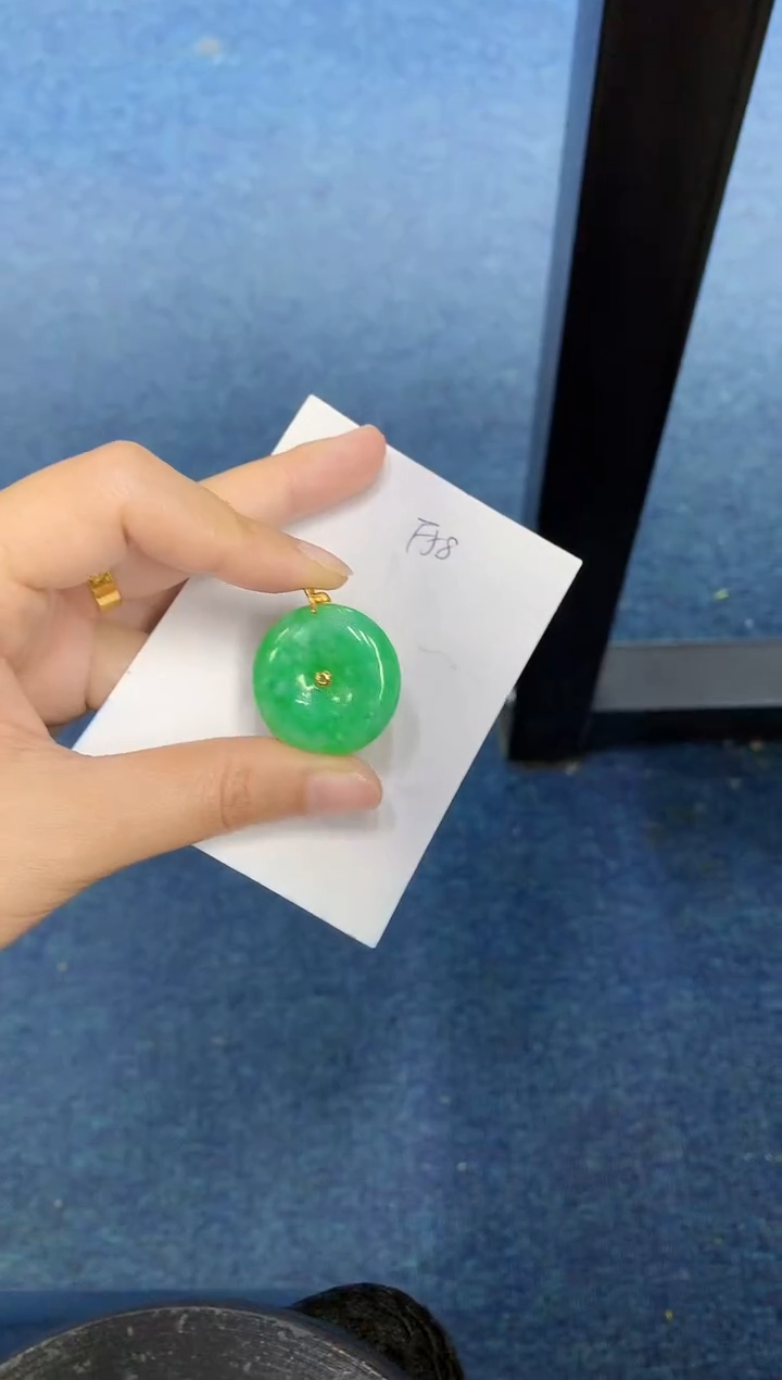 【闪购商品】翡翠颈饰18K金镶嵌000000000