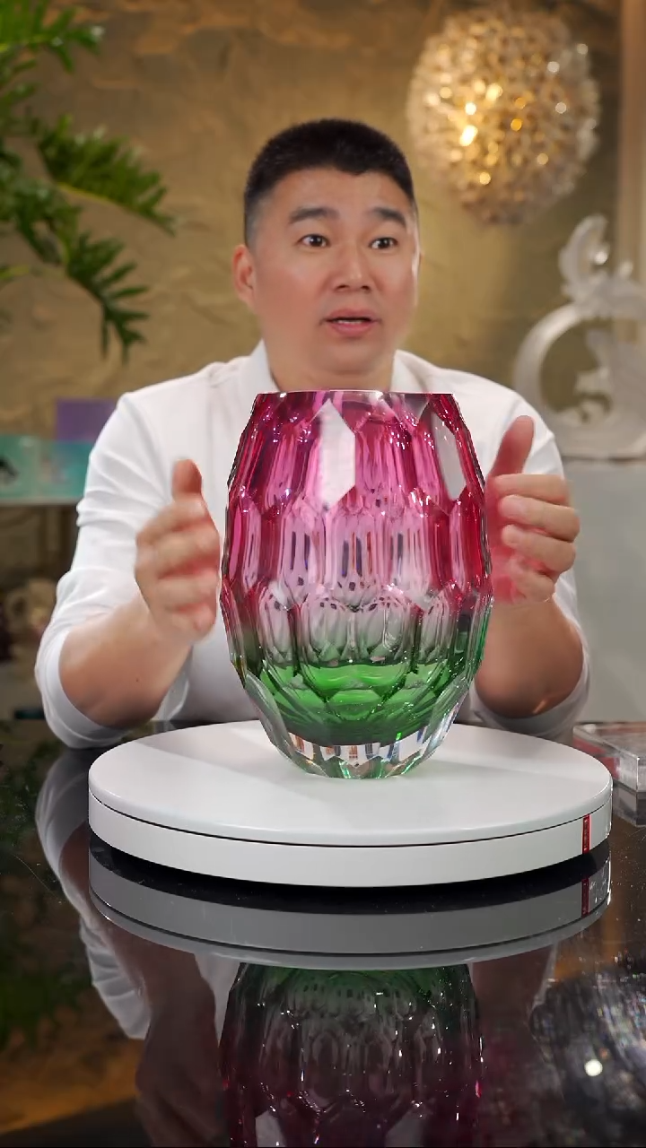 【闪购商品】瓷片福利金红绿凹切面花瓶
