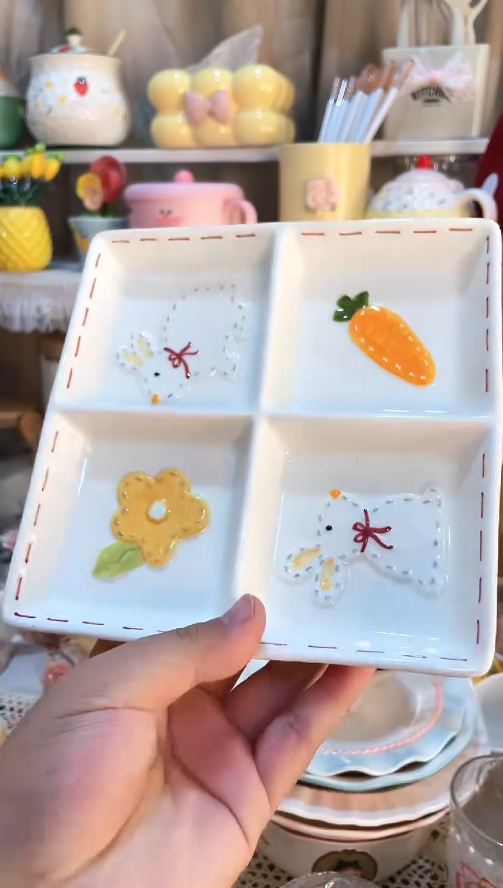 【闪购商品】瓷片四格盘  品质好，发货快，放心拍