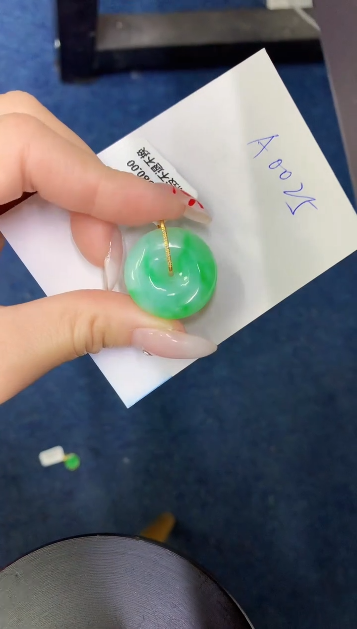 【闪购商品】翡翠颈饰18K金镶嵌000000000000